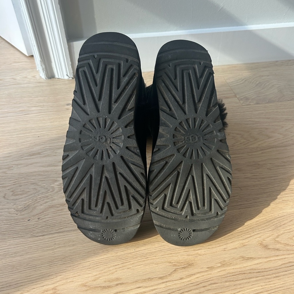 UGG Nash Boots Black Size 8 - Picture 6 of 6